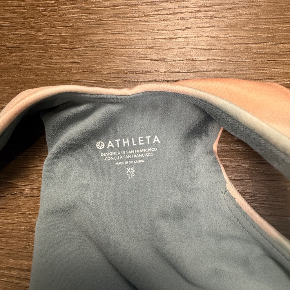 Athleta Women's Set: Elation 7/8 tights and Conscious Crop Sports Bra XS/XXS - Picture 5 of 16